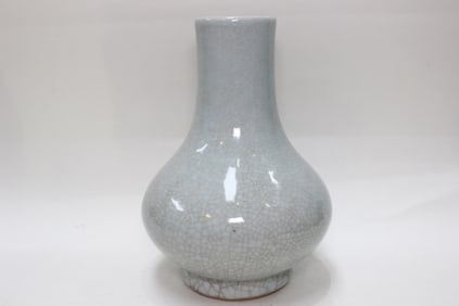 Chinese Qing Glazed Porcelain Vase
