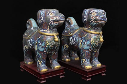 Vintage Pair of Chinese Cloisonne Foo-Dog Box