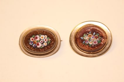 Pair of Micro Mosaic Brooch Flowers Set