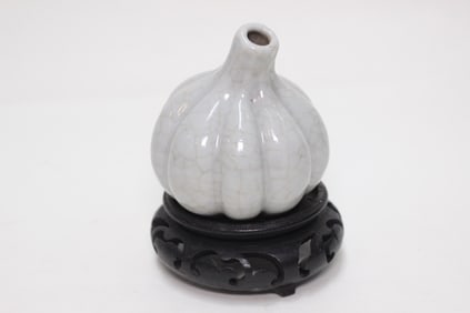Chinese Glazed Porcelain Ink Liquid Container