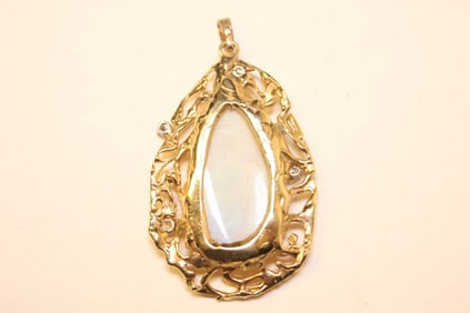 Opal and Diamond Pendant w 14K gold Mount