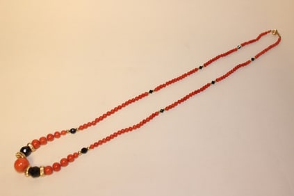 Coral Beads Necklace w Gold
