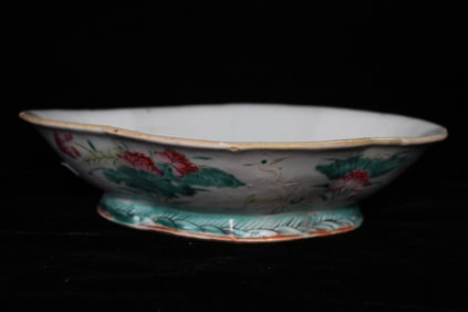 Late Qing Chinese Tongzhi Famille Rose Fruit Tray