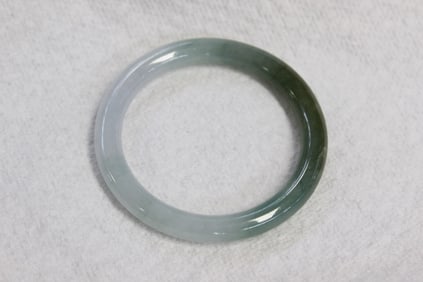 Chinese Jadeite Bangle