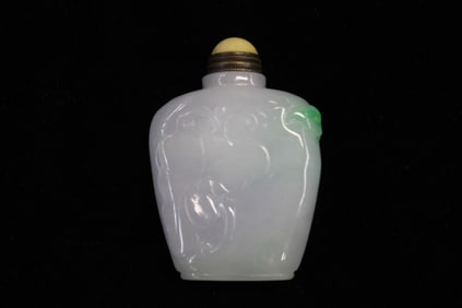 Chinese Jadeite Snuff Bottle