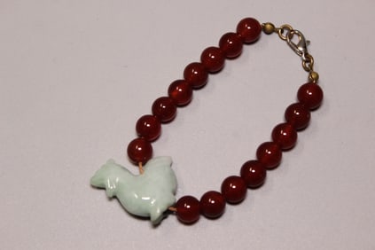 A Bracelet with Jadeite Chicken