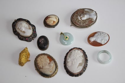 Lots of 10 Vintage Cameo Brooch snd Jadeite Ring