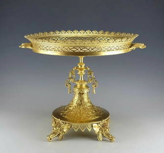 Large19C French Japanesque Gilt Bronze Centerpiece: Large 19C French Japanesque Gilt Bronze Onyx Centerpiece , tazza .The Centerpiece on circular base with four elephant feet holding large round tray with onyx and perforated bronze border with twin dra