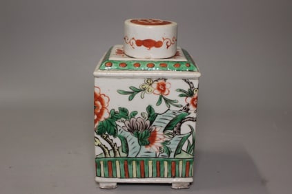 Chinese Famille Rose Porcelain Cover Tea Caddy