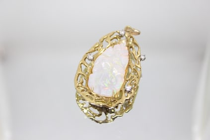 Opal and Diamond Pendant w 14K gold Mount