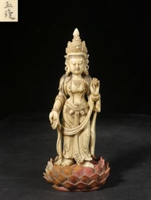 Chinese Hand Carved Furong Soapstone Buddha