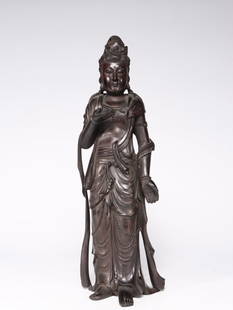 Chinese Zitan Wood Carved Guanyin Sculpture: Chinese Zitan Wood Carved Guanyin Sculpture . Height: 30cm,Length: 10cm,Width: 7cm,Weight: 450g