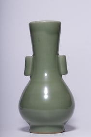 Chinese Longquan Vase