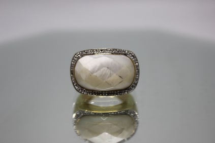 14K Gold and Cut Faced Mother Pearl Ring w Diamond