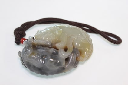 Chinese Jade Carved Beast Toggle