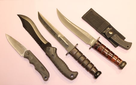 lots of 5 Brand Fighting Knife