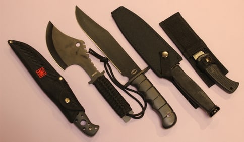 Collection of 5 Modern Fixed-blade Knives