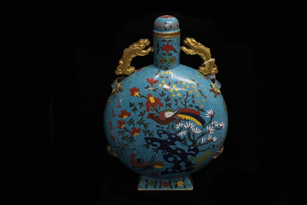 Chinese Cloisonné enamel Moon Flask Vase: Chinese Cloisonné enamel Moon Flask Vase. Dimension: 16"H. The body is circular and flattened, with a shor