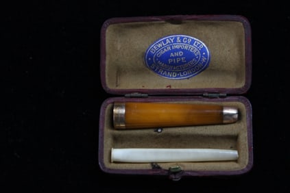 Antique Yellow Amber Cigar Holder