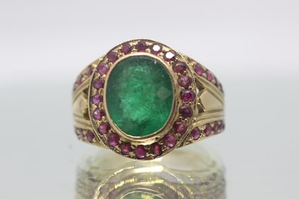Vintage Ruby and Oval Emerald Gold Ring