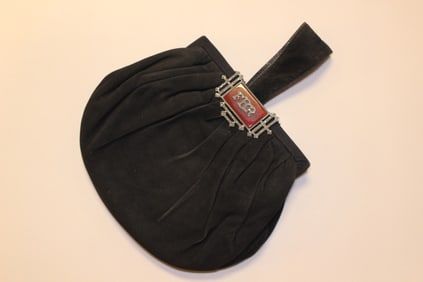 Vintage Clutch Purse with a Distinctive Clasp