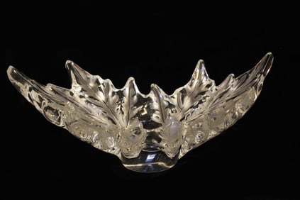 Beautiful Lalique Crystal Champs Elysees Centerpie