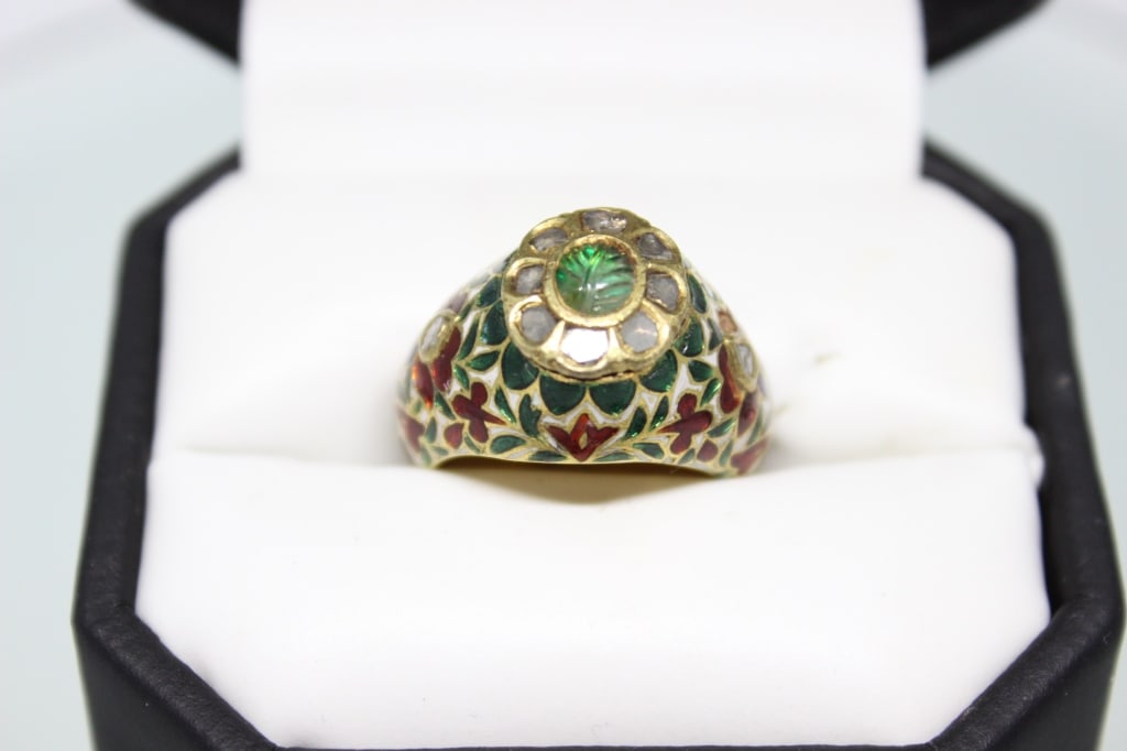 Indian High-karat Gold and Enamel Ring (1 of 8)