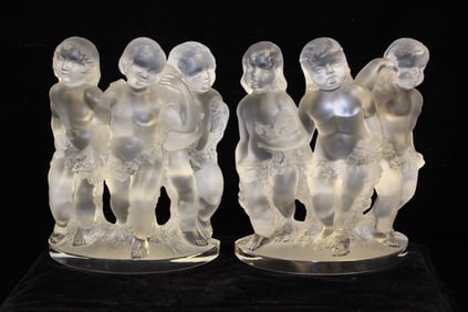 Pair of Lalique Luxembourg Cherub Groups Booken