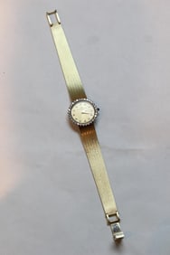 Baume &Mercier 14K Ladies' luxury dress watch.