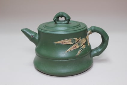 Chinese Green Zisha Teapot,Mark