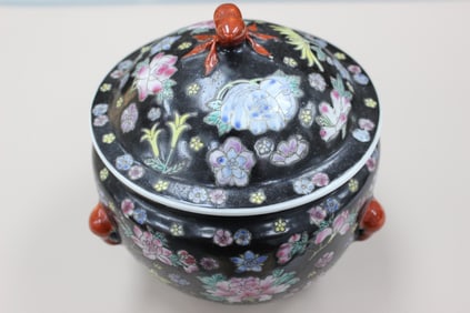 Chinese Hand-painted Famille Noire Lidded Jar