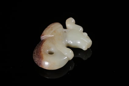 Chinese Carved Jade Beast Toggle