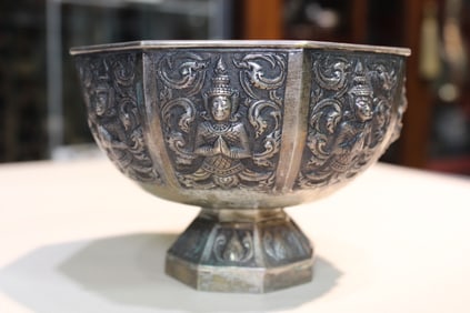 Burmese or Thai Repoussé Hand-hammered Silver Bowl