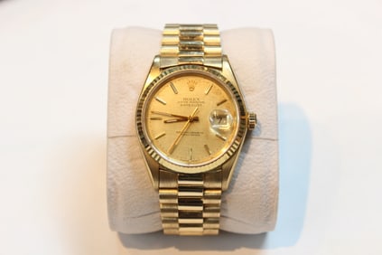 Rolex Oyster Perpetual Datejust in full yellow gol