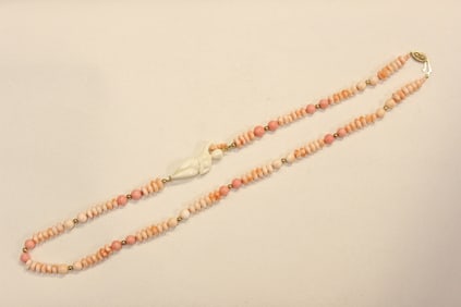 Vintage Coral Necklace w a Central Carved pendant