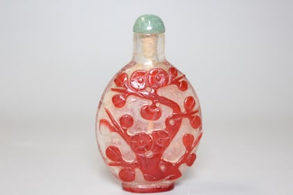 Chinese Peking Red Overlay Glass Snuff Bottle