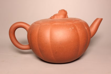 Chinese Yixing Zisha Teapot