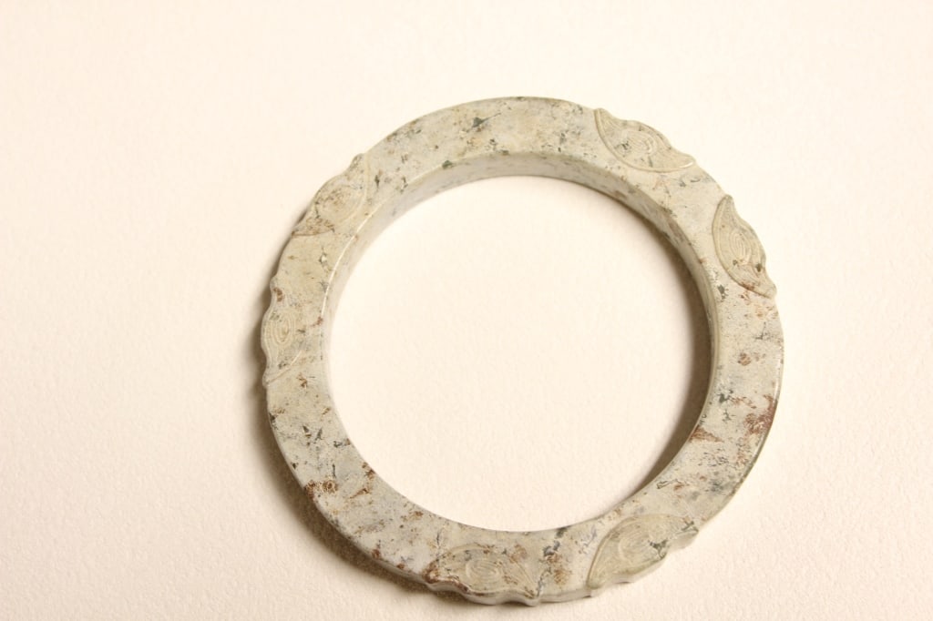 Chinese Archaic Jade Bangle: Dimension: 3 1/2"L