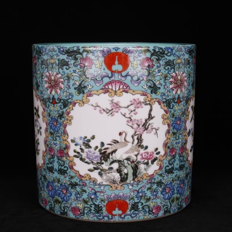 Chinese Blue and White Porcelain Dish: Chinese Blue and White Porcelain Dish . Dimension: 11"W .