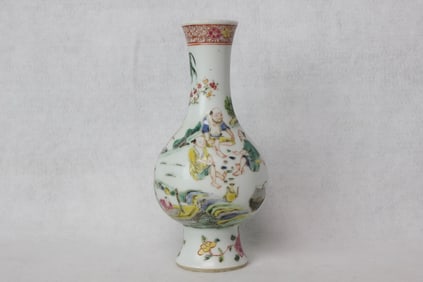 Chinese Famille Rose Porcelain Vase