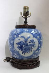 Chinese Blue and White Porcelain Lamp