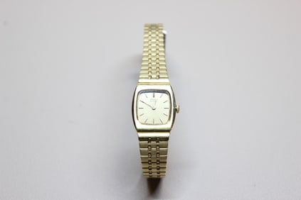 vintage gold-tone ladies' Seiko quartz watch,