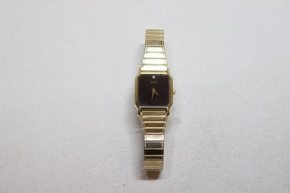 vintage gold-tone ladies' Seiko quartz watch