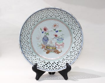 Chinese Export Famille Rose Reticulated Plate