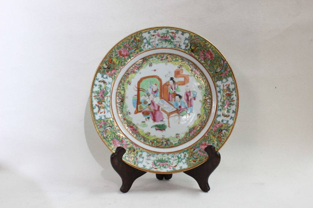 Chinese Export Famille Rose Plate