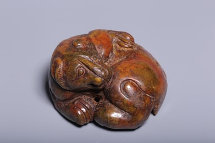 Chinese Agate Carved Bear
