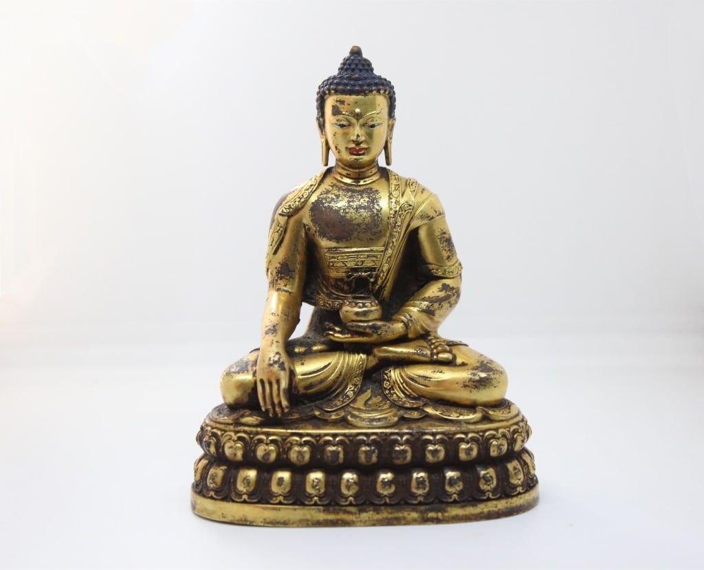 Chinese Gilt Bronze Statue of Shakyamuni Buddha (1 of 8)