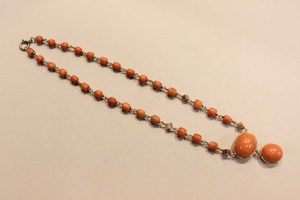 Antique Coral Beads Necklace w 14K Gold (1 of 6)
