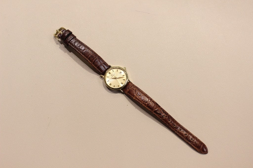 Lucien Piccard - Solid 14k Yellow Gold Watch (1 of 6)