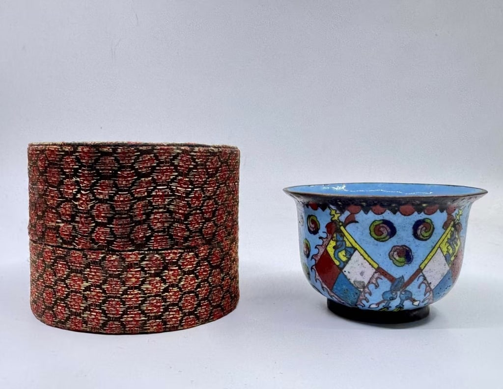 Antique Chinese Military Cloisonné Enamel Cup (1 of 7)
